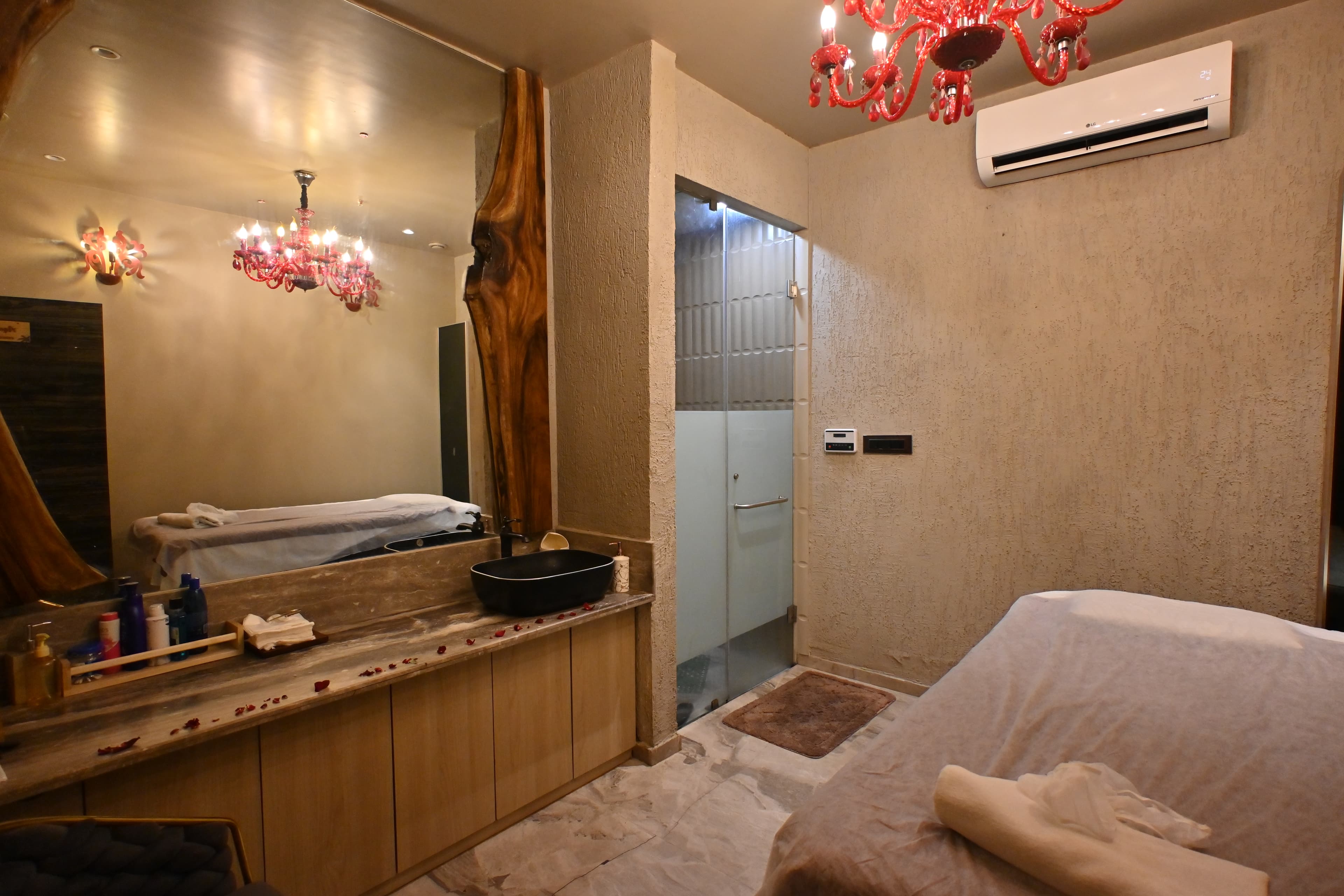 Spa Town Gallery 7